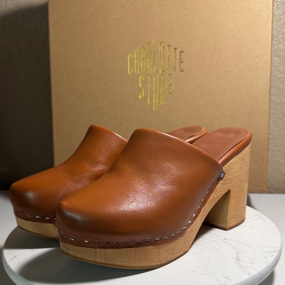 Charlotte Stone Brown Leather Marlo Clog in Luggage - Picture 4 of 8